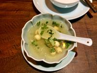 Lotuskernensuppe