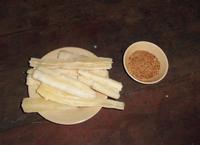 Maniokwurzeln