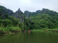 Ninh Binh (Bootsfahrt in der Trockenen Halong-Bucht)