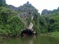 Ninh Binh (Bootsfahrt in der Trockenen Halong-Bucht)