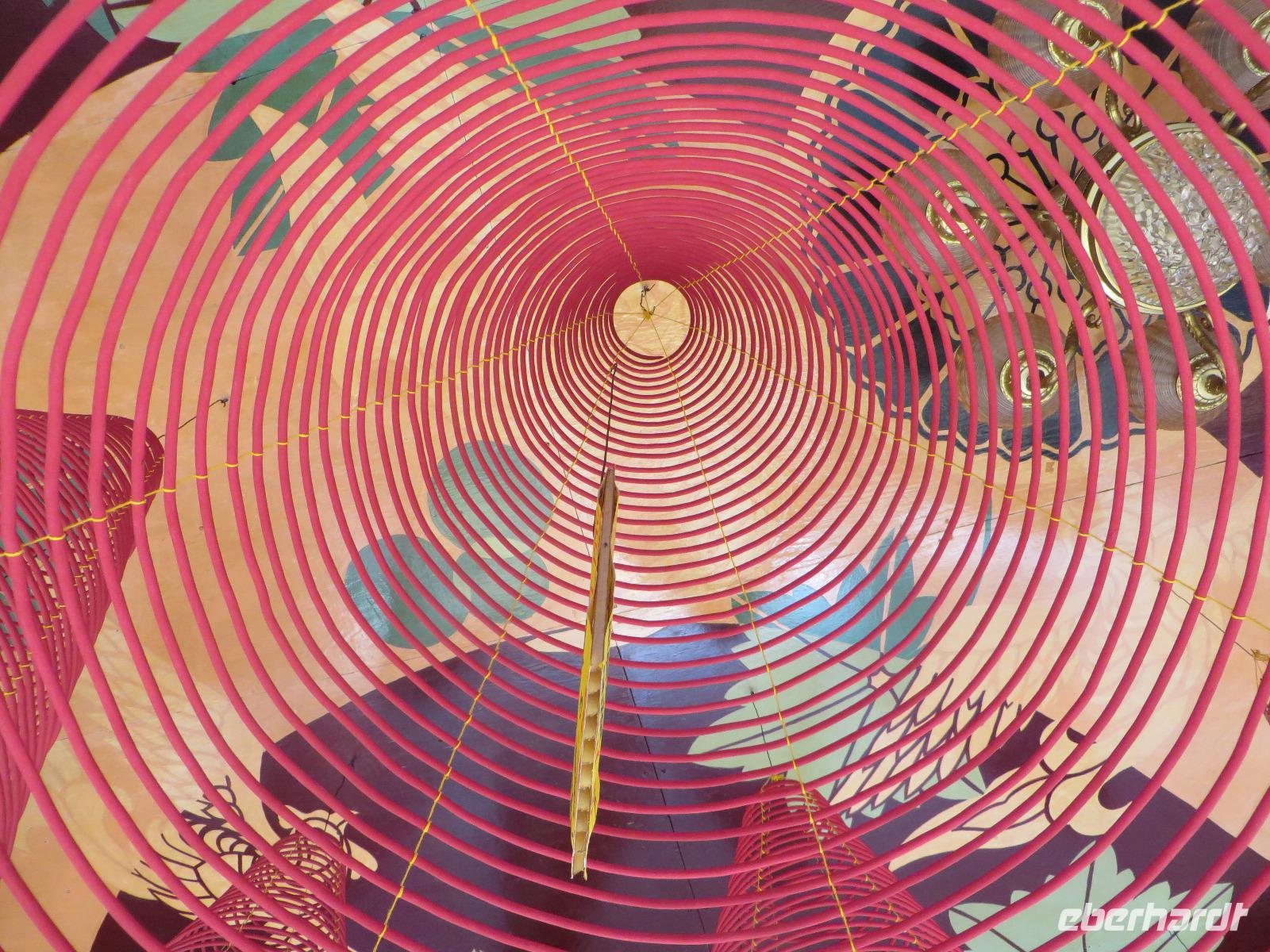 Räucherstäbchen, die einen Monat brennen können