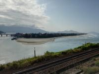 Von Hue nach Hoi An - Lagune vorm Wolkenpass