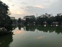 Am Hoan Kiem See