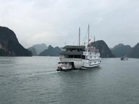 Schiffsverkehr in der Halongbucht
