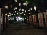 Lampions in der quirligeren Stadt Hue