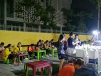 Garküchen am Straßenrand in Hue