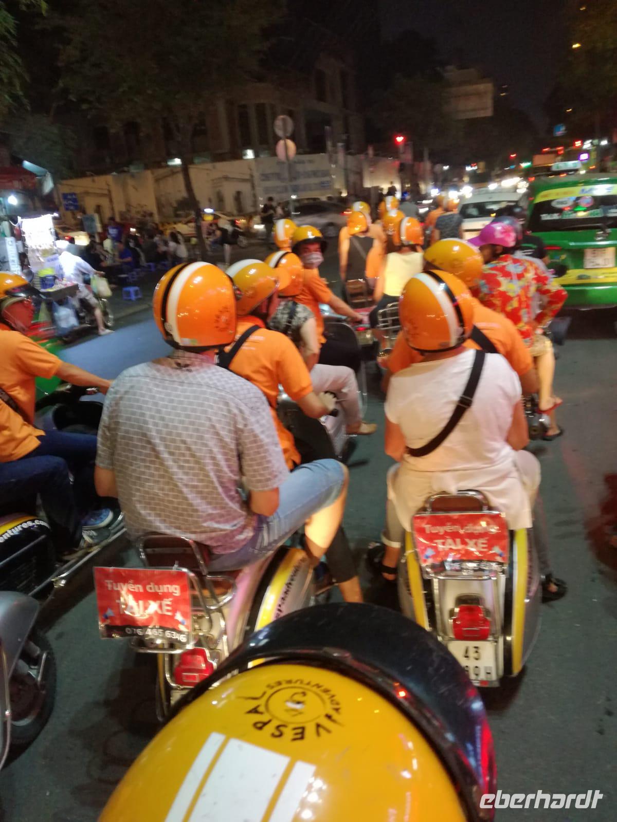 Vespa-Streetfoodtour in Ho Chi Minh Stadt