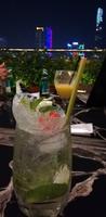 Leckerer Cocktail am letzten Abend im Saigon Grill mit fantastischer Aussicht!