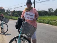 Reisebegleiterin Sabine