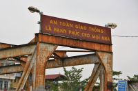 Eisenbahnbrücke Long Bien über den Roten Fluss