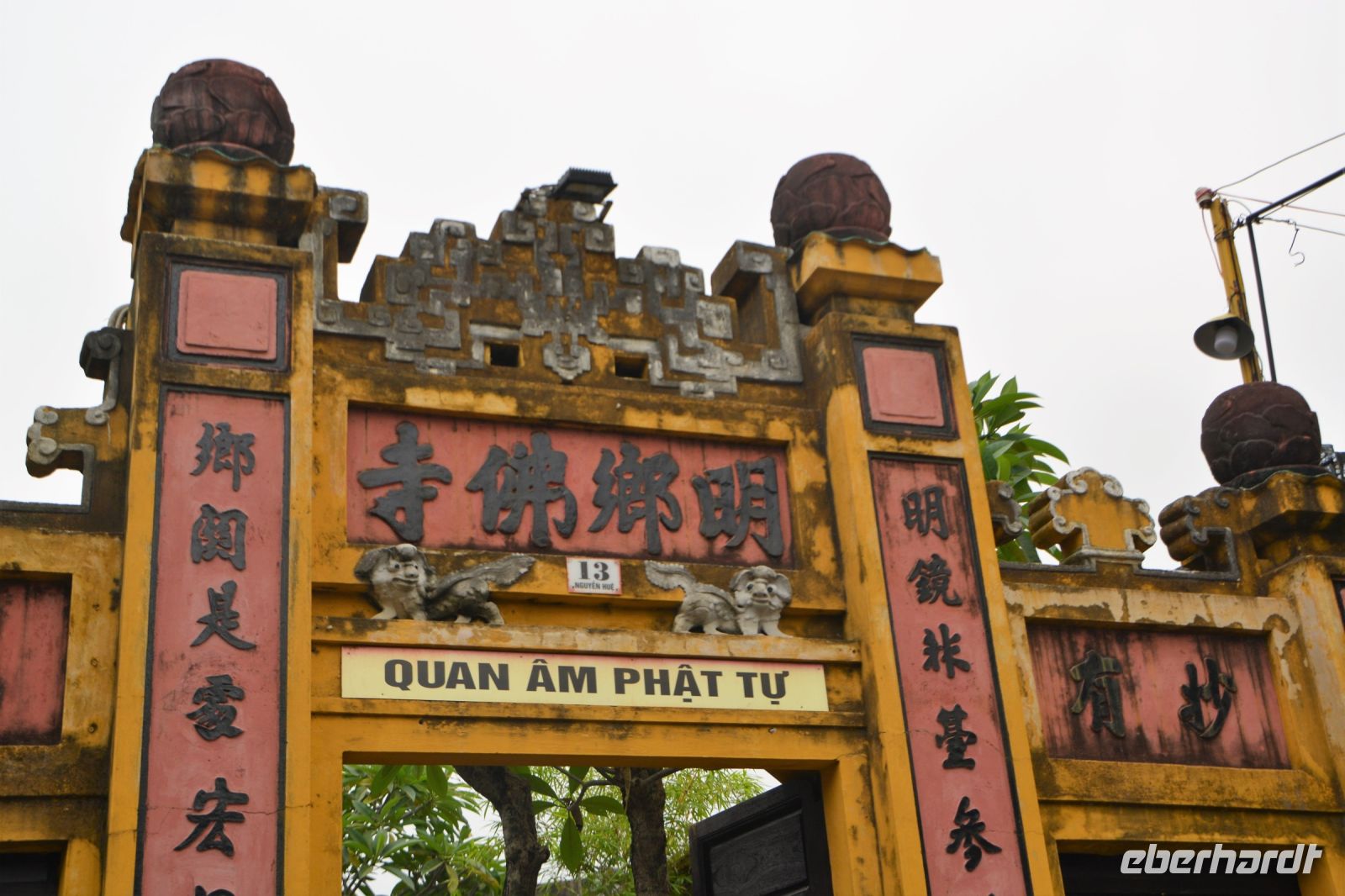 vor der Quan Am Pagode