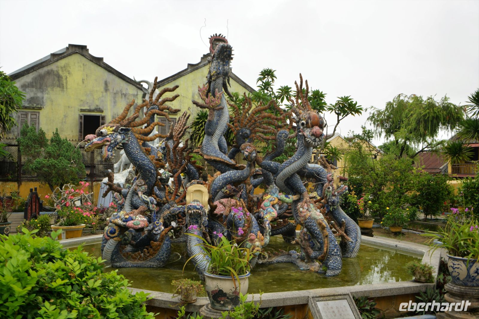 Drachengetier im Qan Gong Tempel