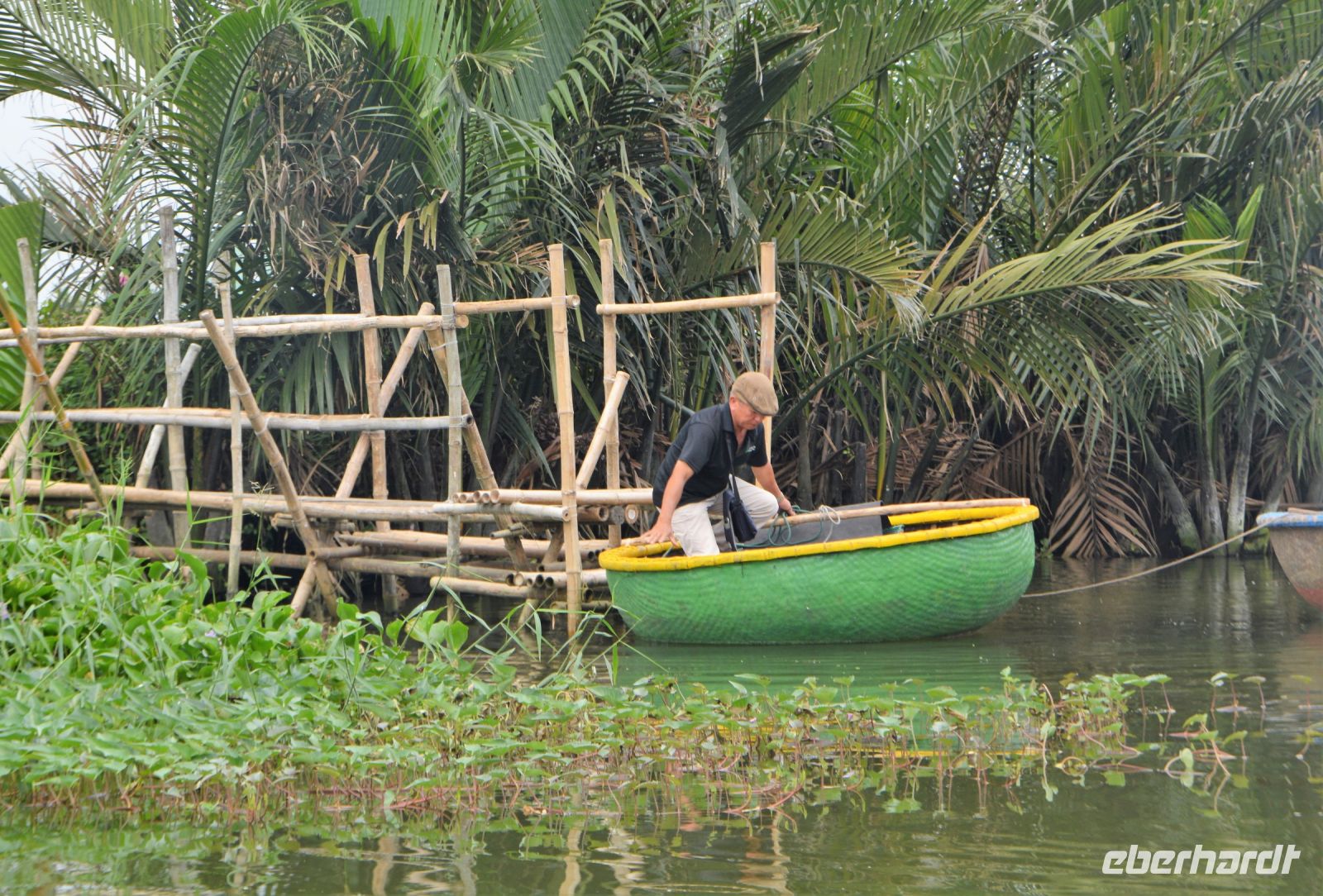 unser Reiseleiter versucht es auch