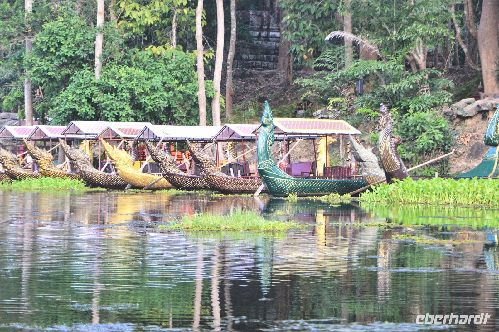 am Abend eine Bootsfahrt