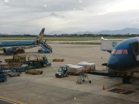 etwas verzögert Flughafen Hanoi