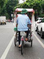 Rikscha Fahrer und unsere Gäste, Hanoi