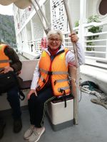 Los geht´s, am Tender in der Halong Bucht