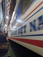 22. Entlang der Bahnschienen