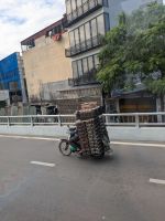 Eiertransport auf dem Roller