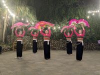 Tanzvorführung der ethnischen Minderheit