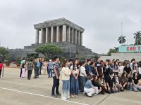 Ho Chi Minh Mausoleum &ndash; &copy; Jürgen Müller (Eberhardt TRAVEL)