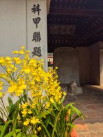 Steinstele auf Schildkrötenfigur im Literaturtempel in Hanoi, Vietnam &ndash; &copy; Marie Dittrich (Eberhardt TRAVEL)