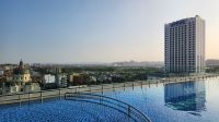 Ninh Binh - Swimmingpool des Legend Hotels &ndash; &copy; Petra Hady (Eberhardt TRAVEL)