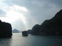 32 Halong-Bucht