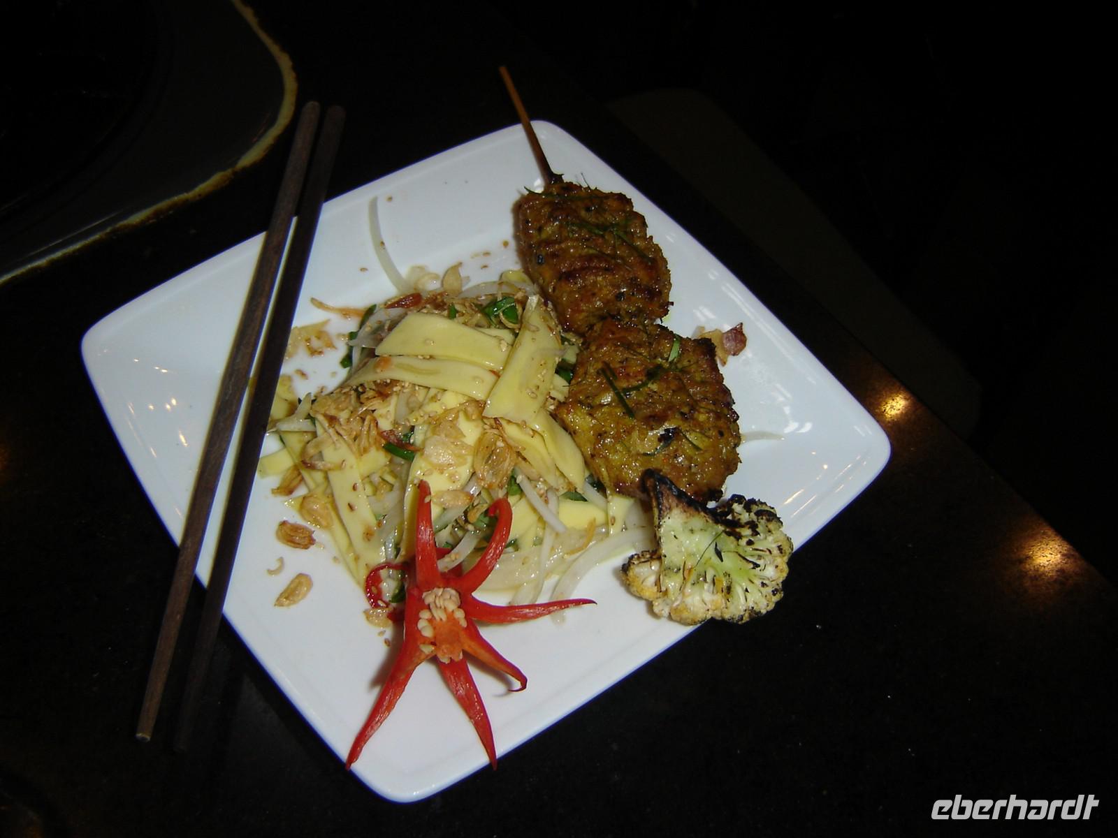 91 Voila - Mangosalat mit gegrilltem Hähnchen