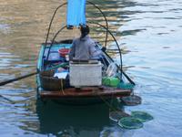 Händlerin in der Halong-Bucht