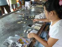 Auf der Kokosplantage