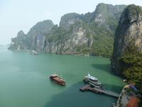 Blick auf die Ha Long Bucht