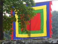 Am Eingang zum Lietraturmuseum