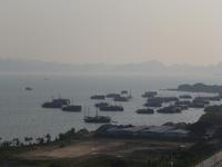 Blick auf die Ha Long Bucht