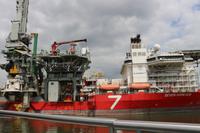 Hafenrundfahrt mit dem Spido-Boot in Rotterdam - Bohrschiff