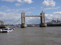 London - Tower Bridge zum Ersten