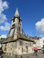 Kirche Saint-Catherine - die wohl älteste Holzkirche in Frankreich