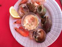 Ein Blick auf den Nachbartisch - lecker!