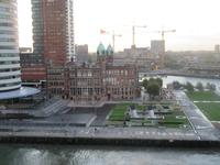 Blick von AIDAprima auf Rotterdam