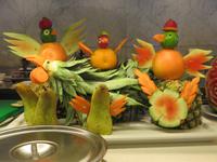 Dekoration aus Früchten auf dem Buffet