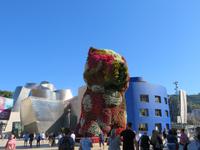 Bilbao - Guggenheim-Museum - Blumenhund