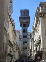 Lissabon -Altstadt - hitorischer Aufzug in die Oberstadt