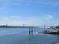 Lissabon - Blick zur Brücke des 25.April