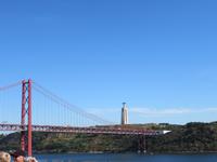 Lissabon - Auslaufen - Fahrt durch die Brücke des 25.April