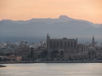 Sonnenaufgang vor Mallorca - Blick zur Kathedrale