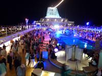 An Bord der Mein Schiff  1