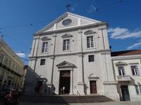 Lissabon , die von außen sehr schlichte Kirche 