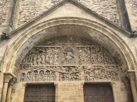Conques Romanische Abteikirche: Weltgerichtsportal &ndash; &copy; Beate Schroedter (Eberhardt TRAVEL)