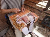 Le-Puy-en-Velay. Klöppeln mit Hand