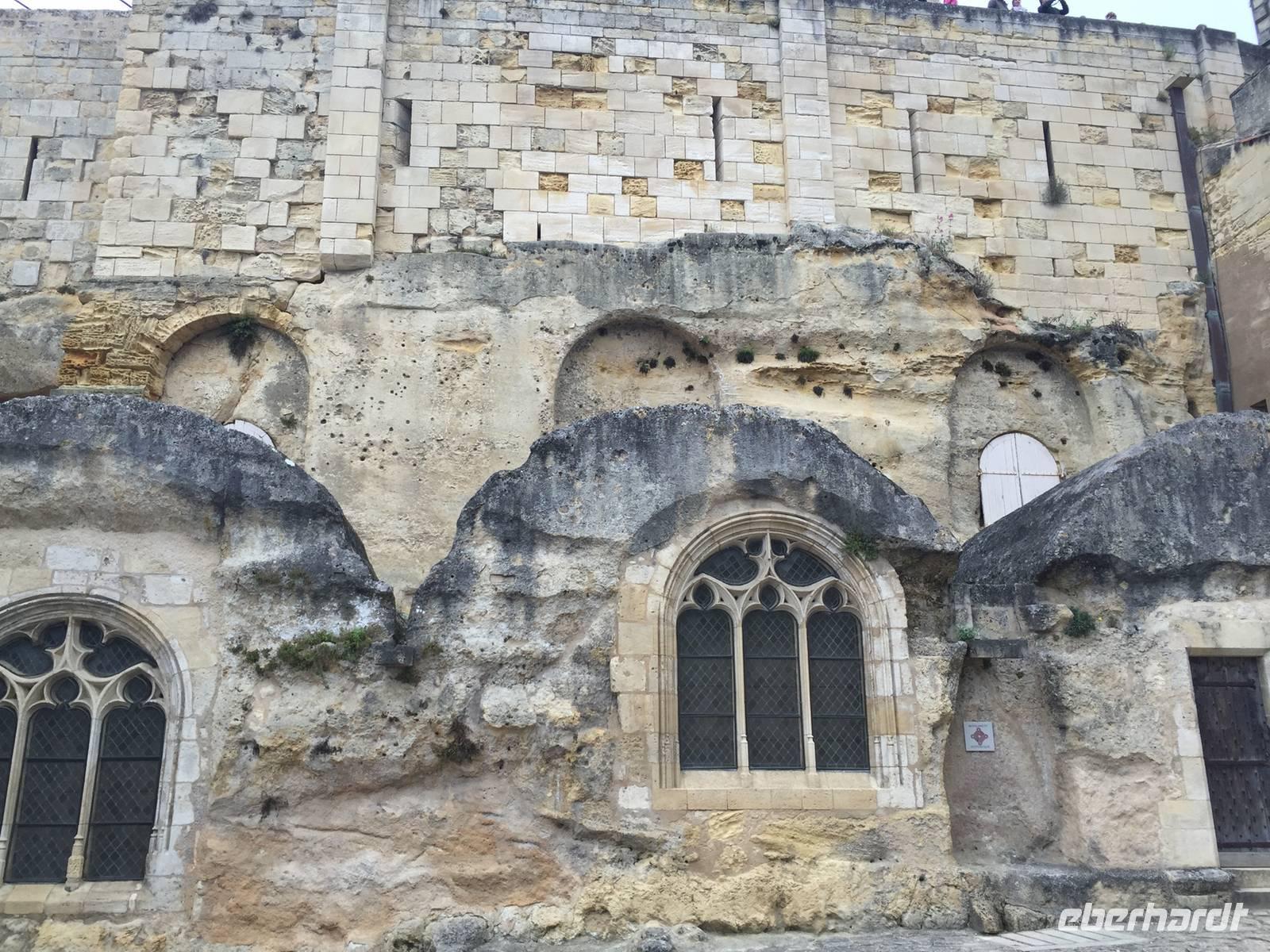 097_Saint-Emilion_Place de l'Église Monolithe